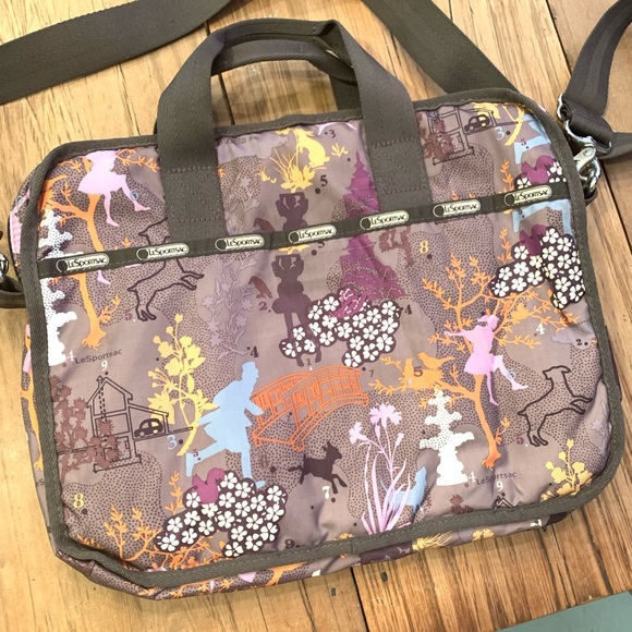 Lesportsac Handbags - LeSportSac Floral Scene Laptop Carrying Case  Bag